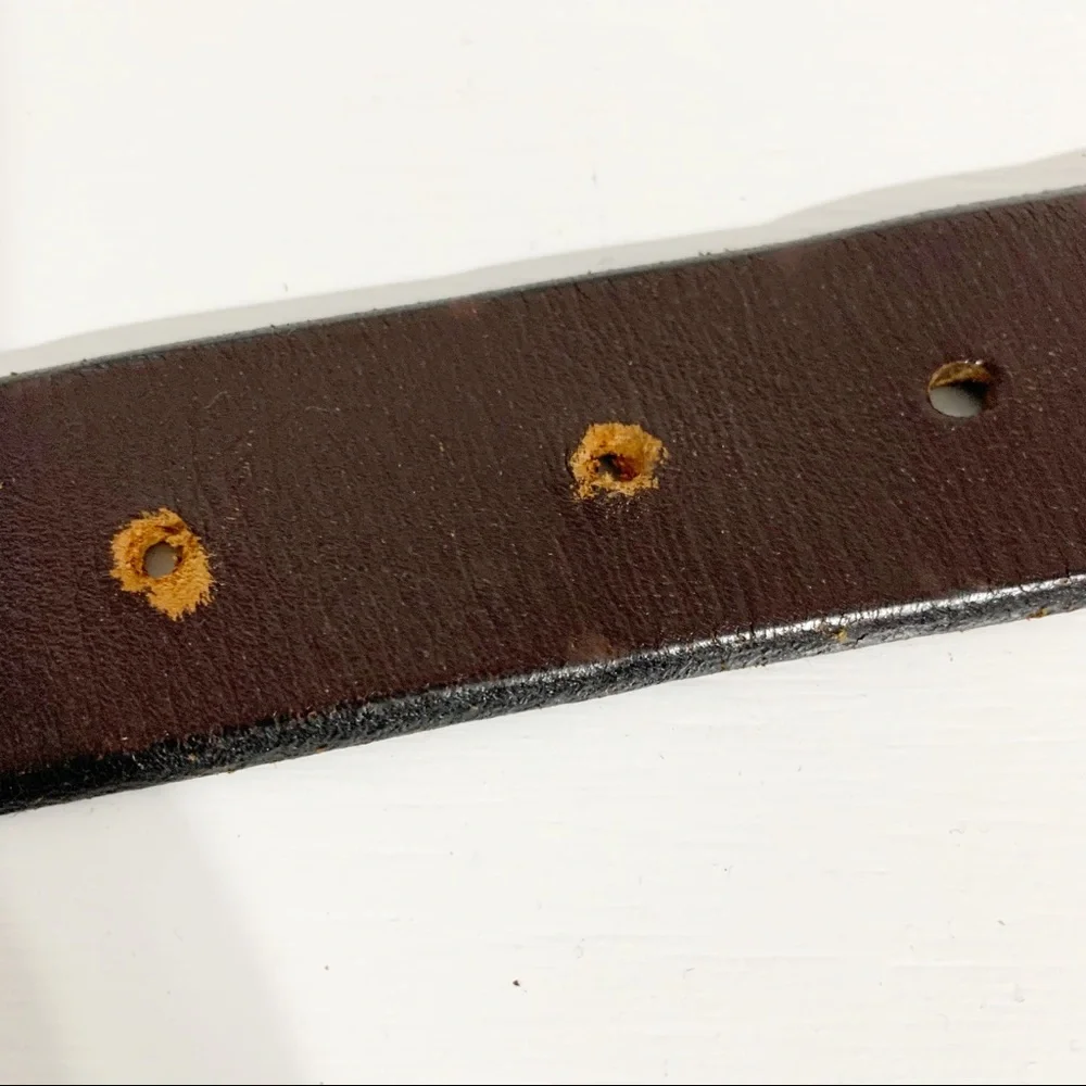 Fossil Textured Leather Belt Silver Toned Hardware Logo Plaque Size 36 Brown 🟫